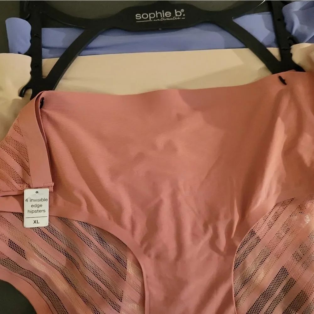 SOPHIE B.INTIMATES & SLEEPWEAR - Picture 12 of 16